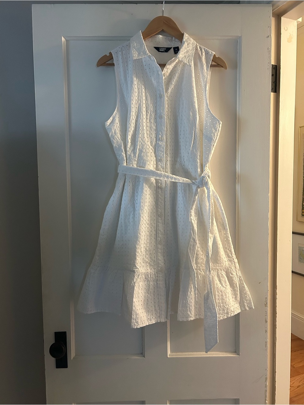 Lands End Sleeveless Eyelet Shirtdress with Tie Belt, size 12